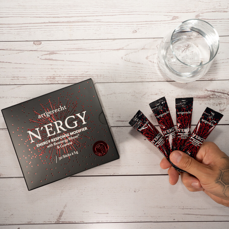 nergy q10 energie drink guarana q10 bioenergy ribose hand