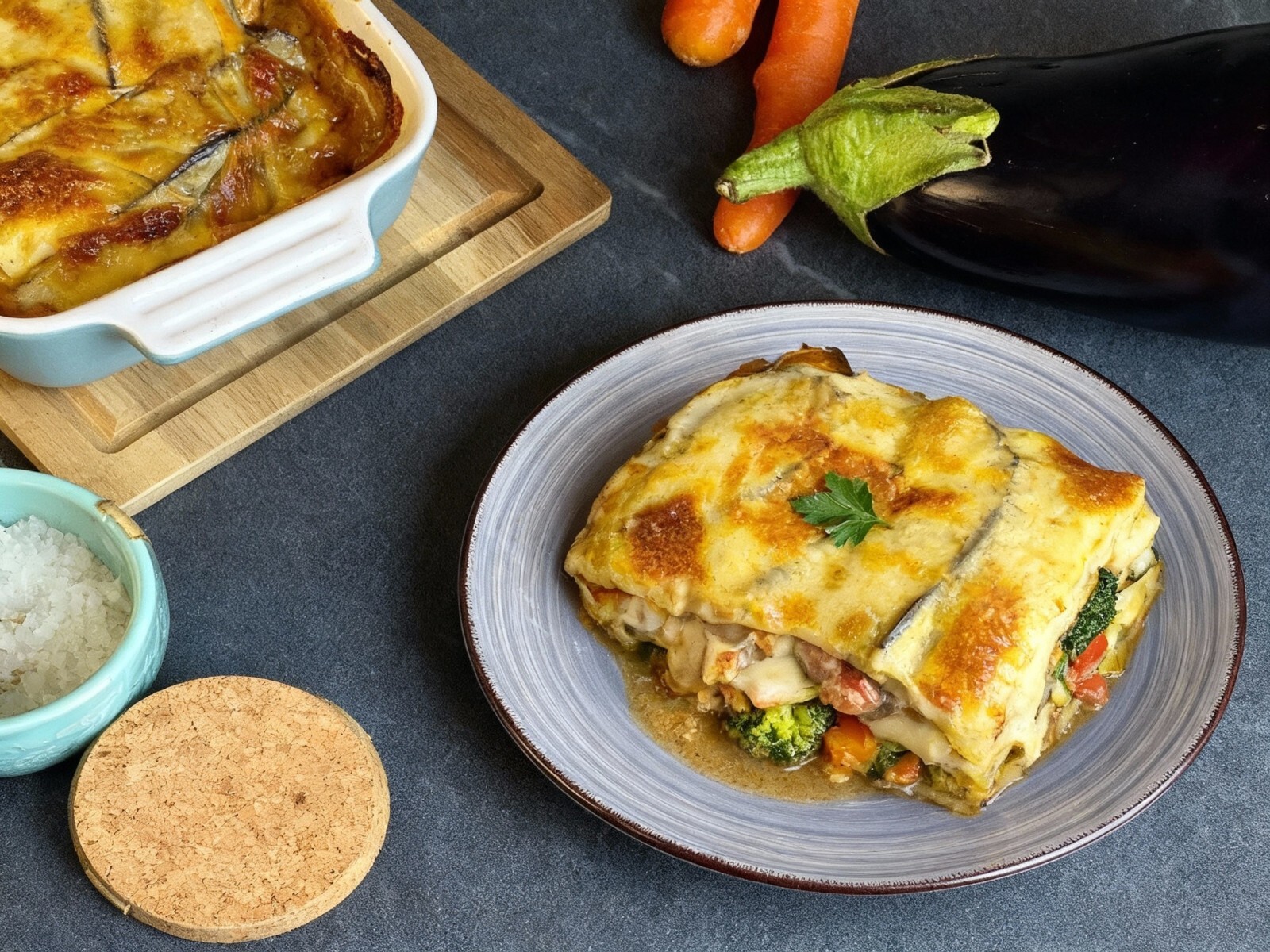 Vegane Lasagne: Herzhaft & aromatisch mit viel Gemüse | artgerecht Vegane Lasagne: Herzhaft & aromatisch mit viel Gemüse | artgerecht